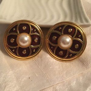 Vintage Clip on Earrings Faux Pearl